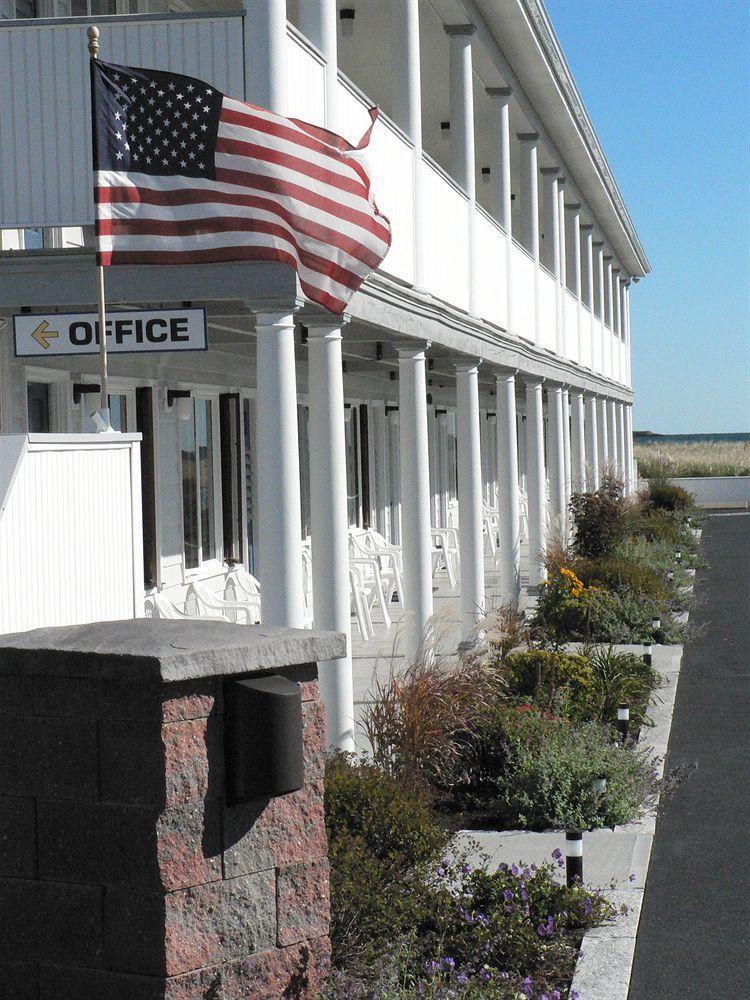 Lighthouse Suites At Pine Point Скарбъро Екстериор снимка